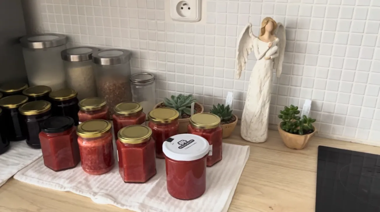 Strawberry Jam as Digital Therapy: A Simple Guide to Homemade Joy