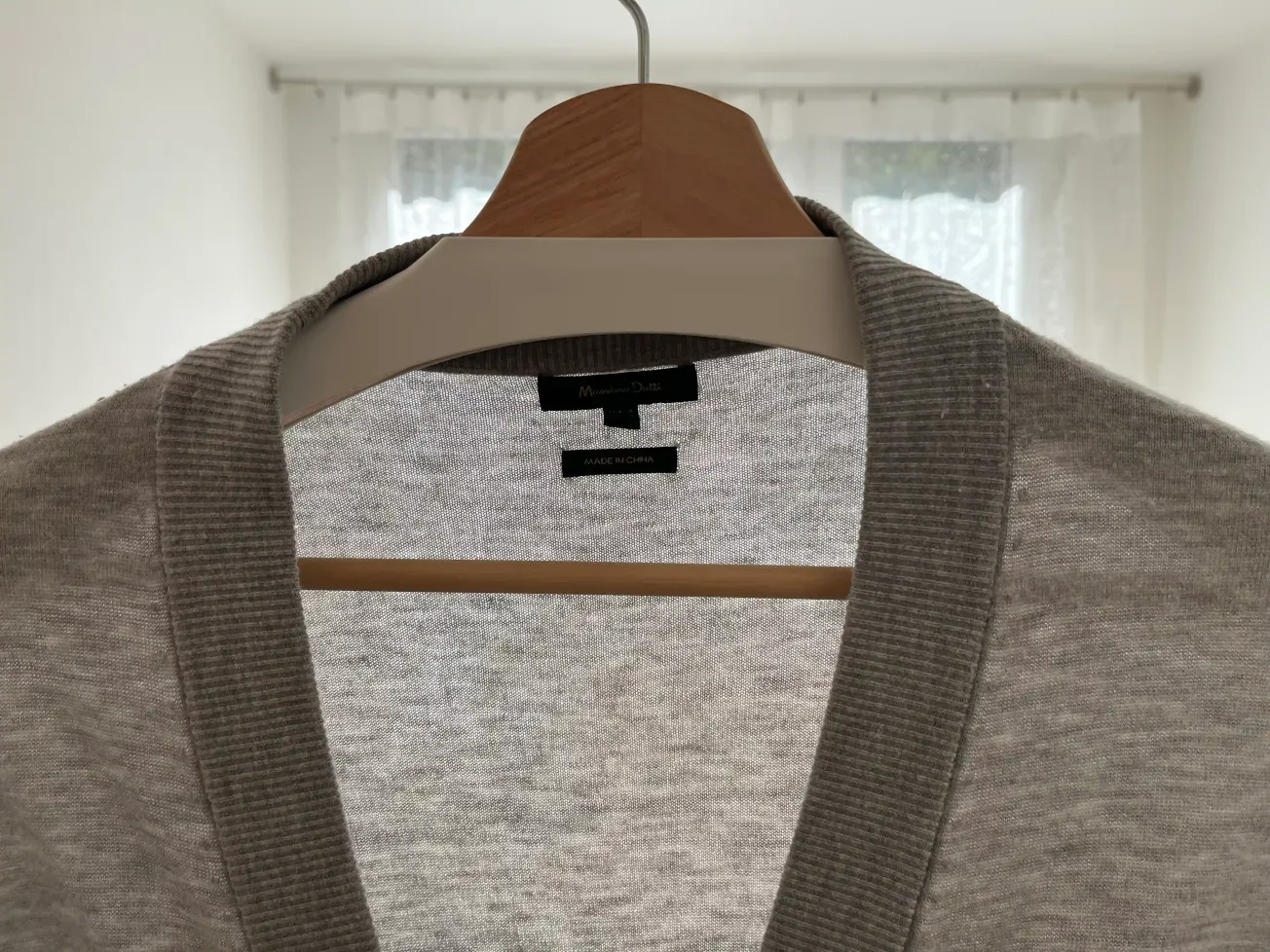 How to Tell if Cashmere Is High Quality: A Complete Guide