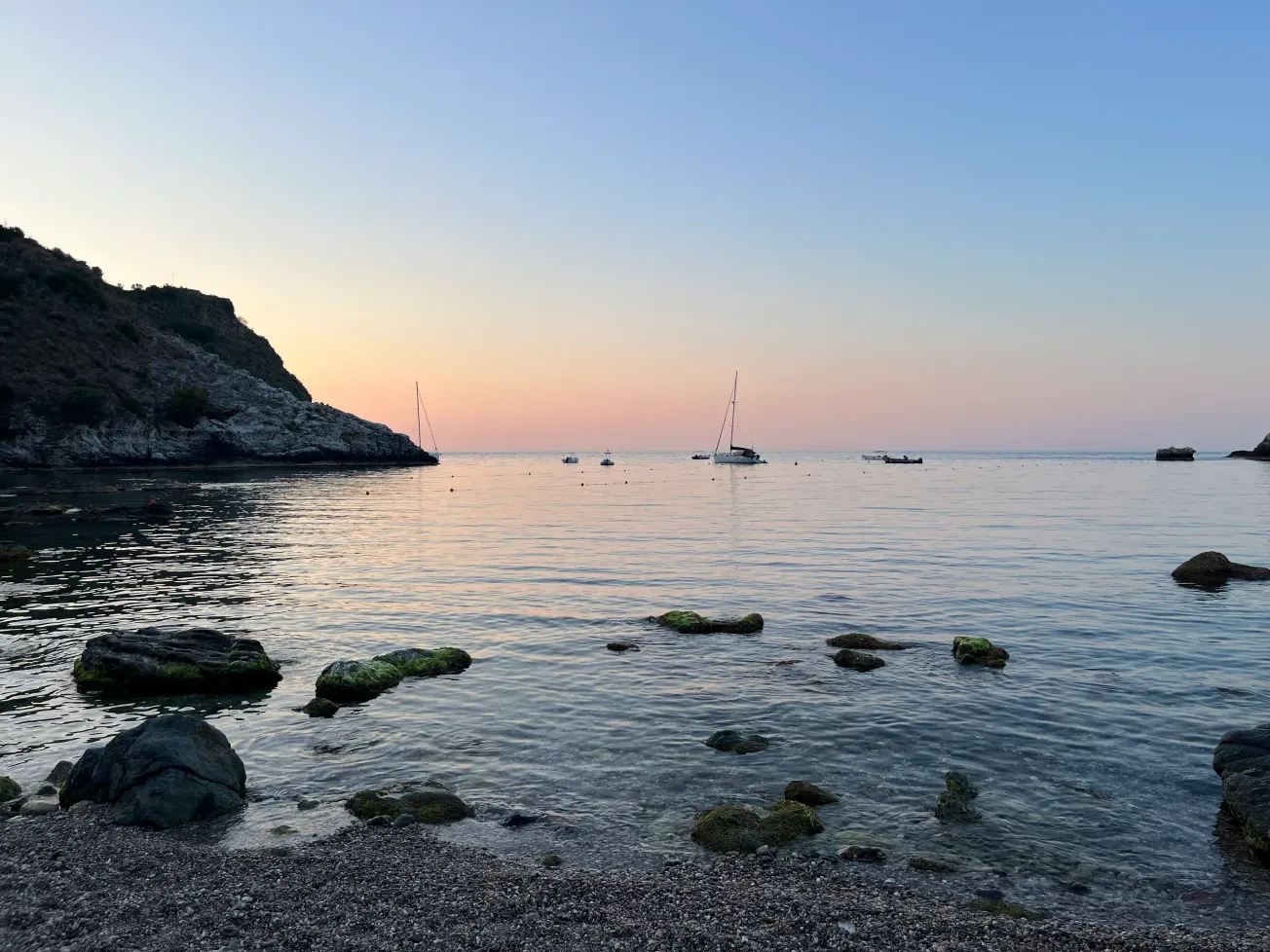 Sunrise at Isola Bella: The Ultimate Guide to Taormina’s Golden Hour